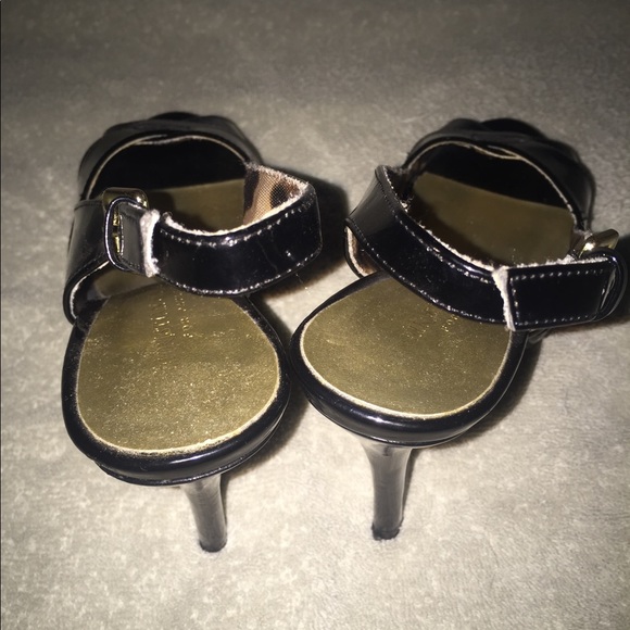 CHRISTIAN SIRIANO Black/Cheetah Heels…SIZE 6.5 - Picture 4 of 7